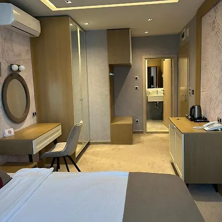 Park - Art Gallery *